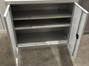 Armoire basse de bureau métallique grise – L120,5 x l53 x H100 cm