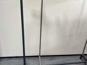 Portant à vêtements professionnel noir avec bras – L125 cm