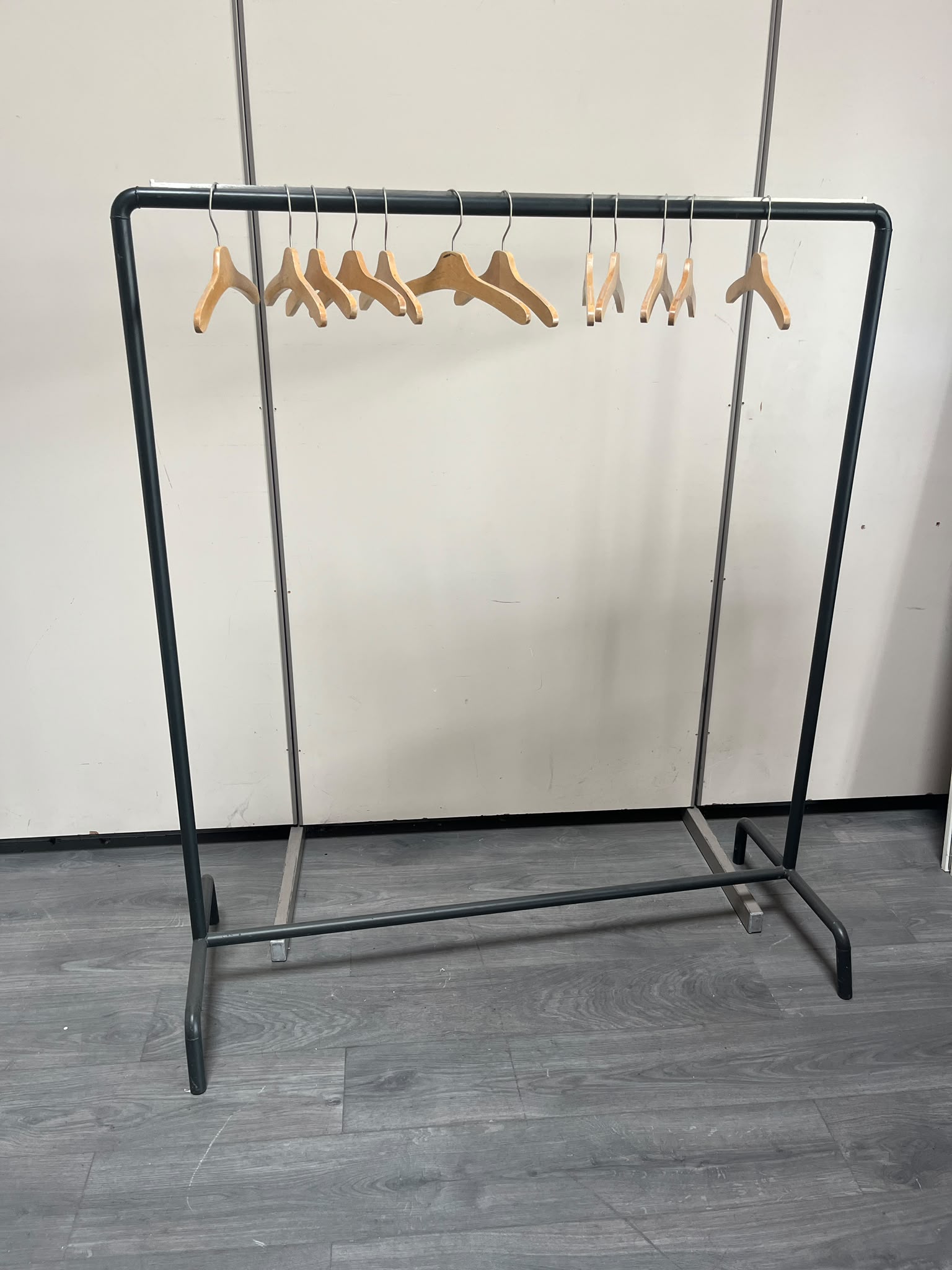 Portant à vêtements professionnel noir – L125 cm