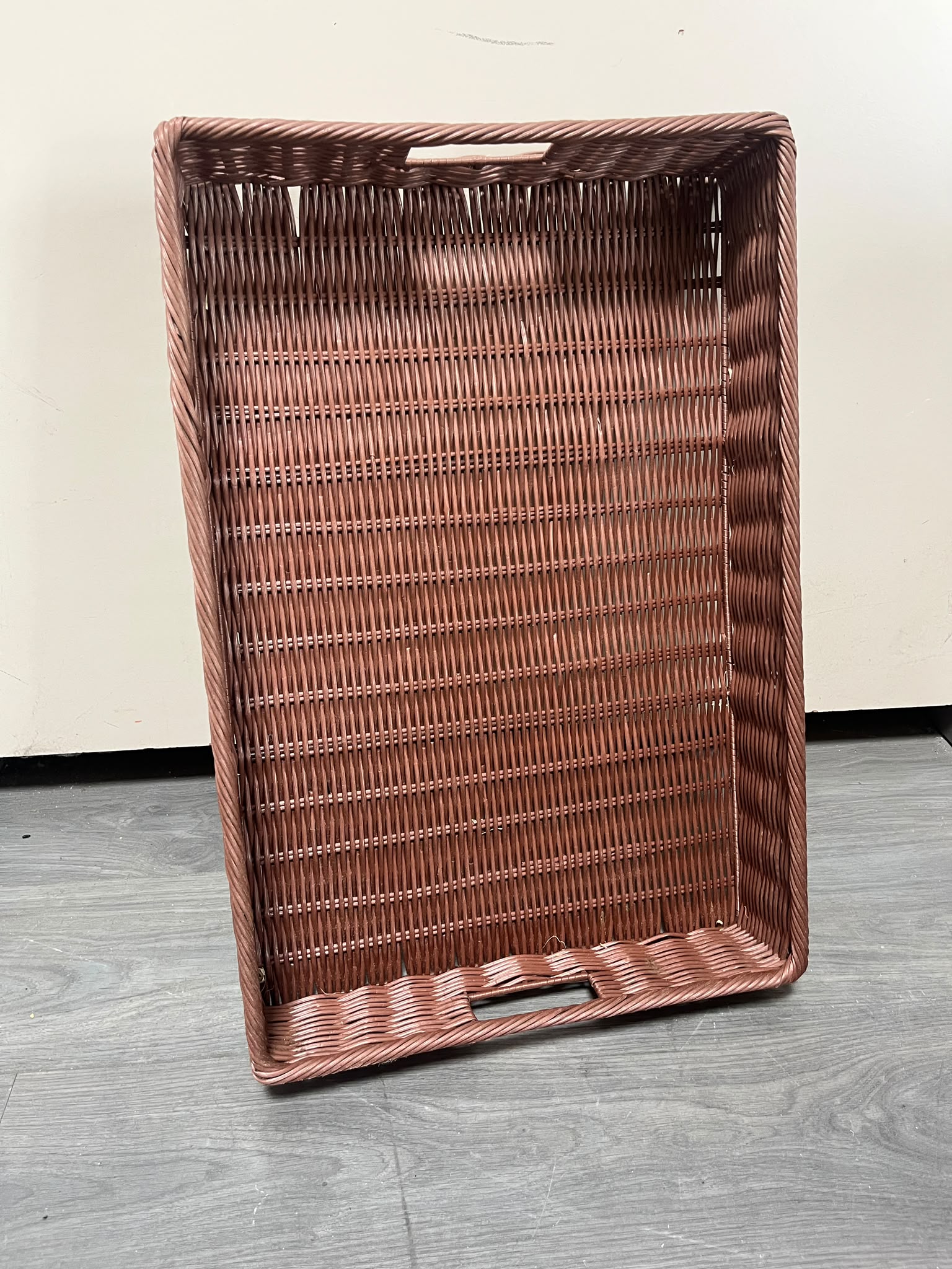 Panier de présentation en osier marron – L59 cm