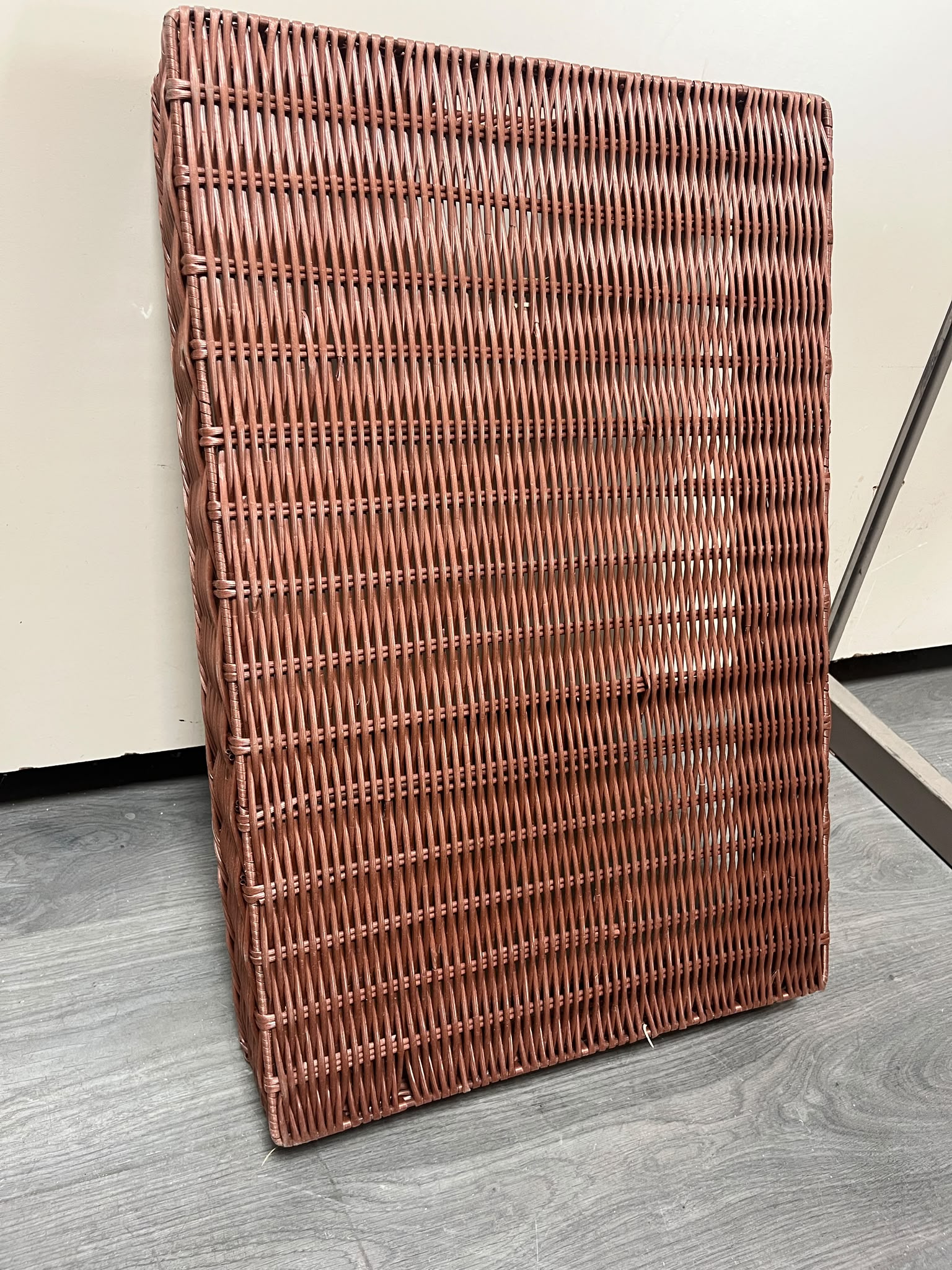 Panier de présentation en osier marron – L59 cm