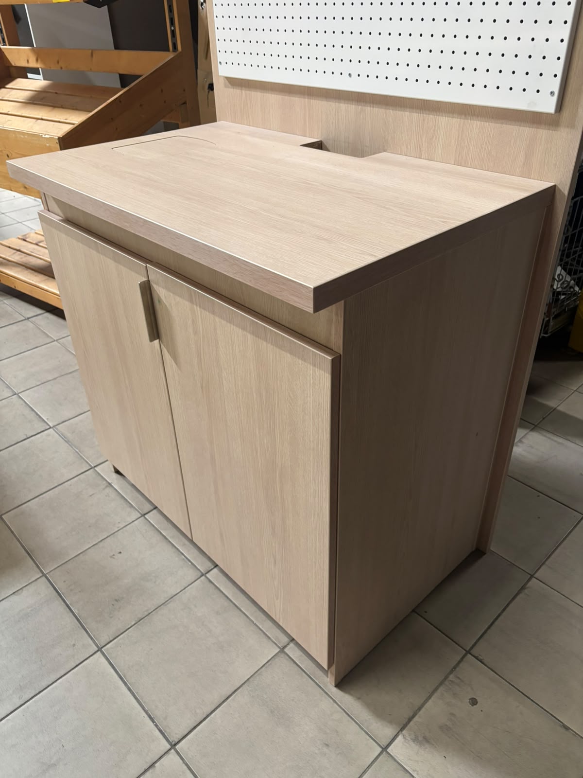 Comptoir d'atelier en bois avec étagères – L101 cm