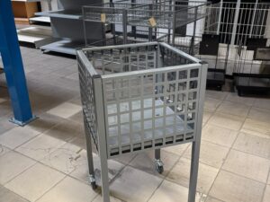 Bac soldeur métallique sur roulettes gris – H93 cm