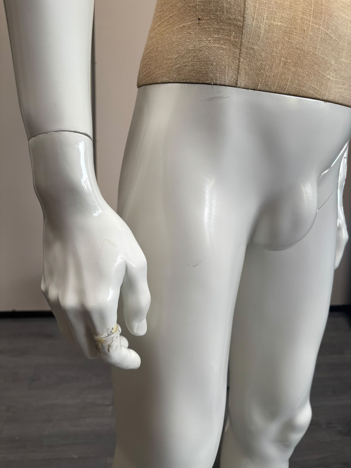 Mannequin homme complet en fibre de verre – H190 cm