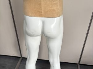 Mannequin buste homme sur pied – H170 cm