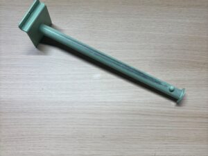 Bras droit pour fond rainuré vert avec boule d’arrêt – L31 cm