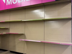 Lot de 7 gondoles murales grande hauteur – L 9,31 m