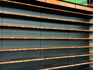 Lot de 8 gondoles murales noires avec tablettes – L10,64 m