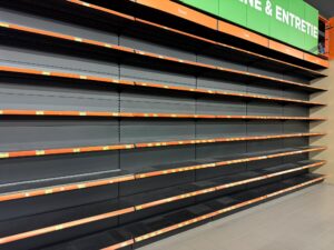 Lot de 8 gondoles murales noires avec tablettes – L10,64 m
