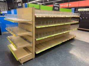 Lot de 4 gondoles centrales marron avec séparateurs – L6,32 m