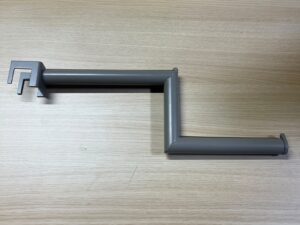 Bras en escalier gris taupe pour barre de charge – 44 x 16 cm