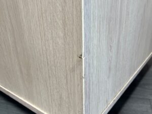 Armoire en bois sur roulettes avec tiroir coulissant – L66,5 cm