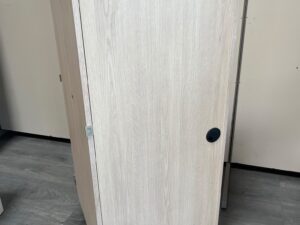 Armoire en bois sur roulettes avec tiroir coulissant – L66,5 cm