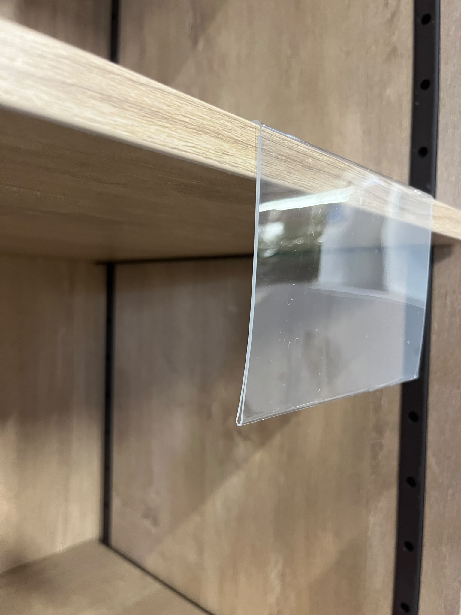 Porte-affiche plexi à poser pour tablette – 105 x 150 mm