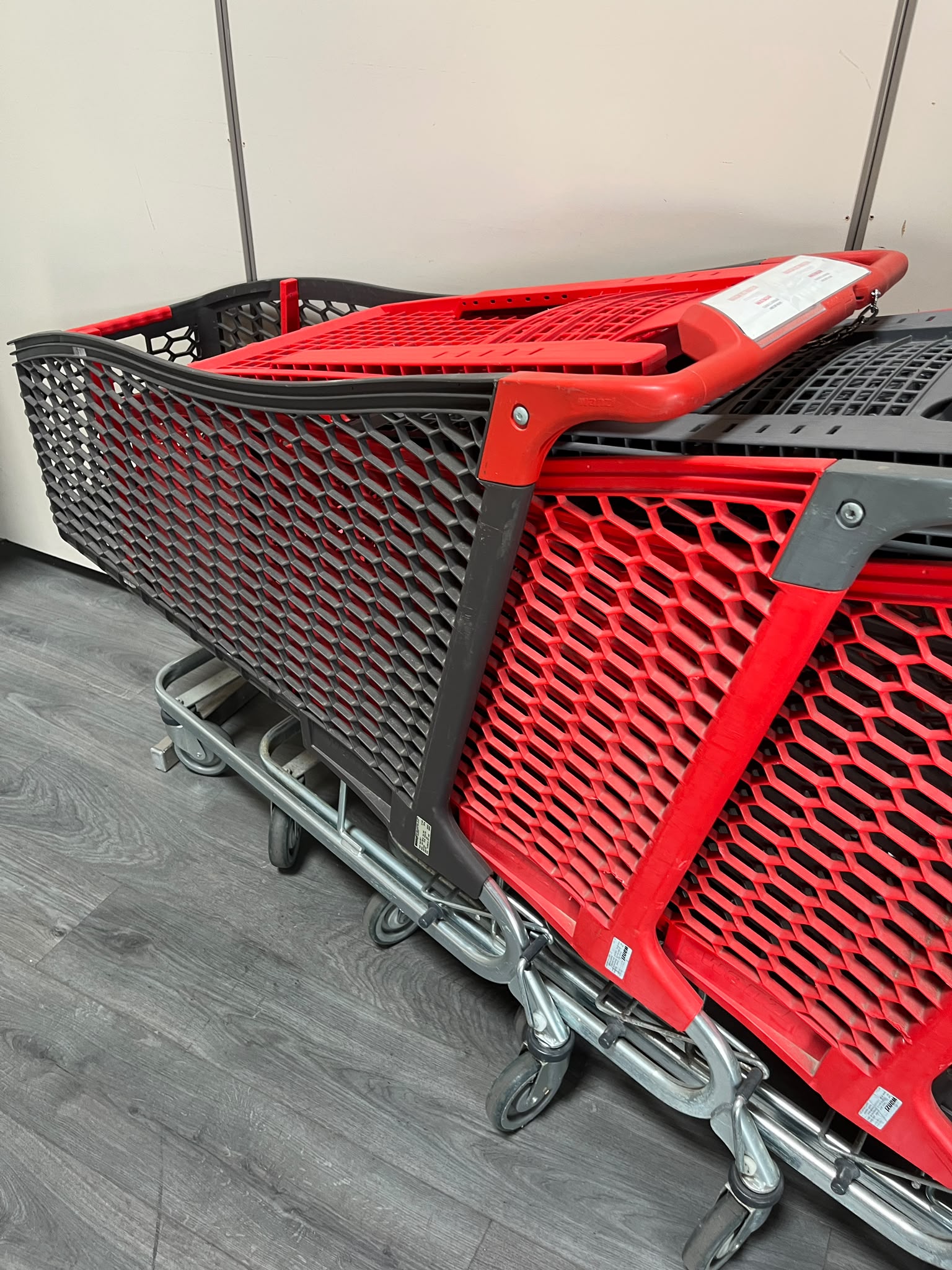 Lot de 4 chariots de magasin WANZL TANGO 240P – 240 L