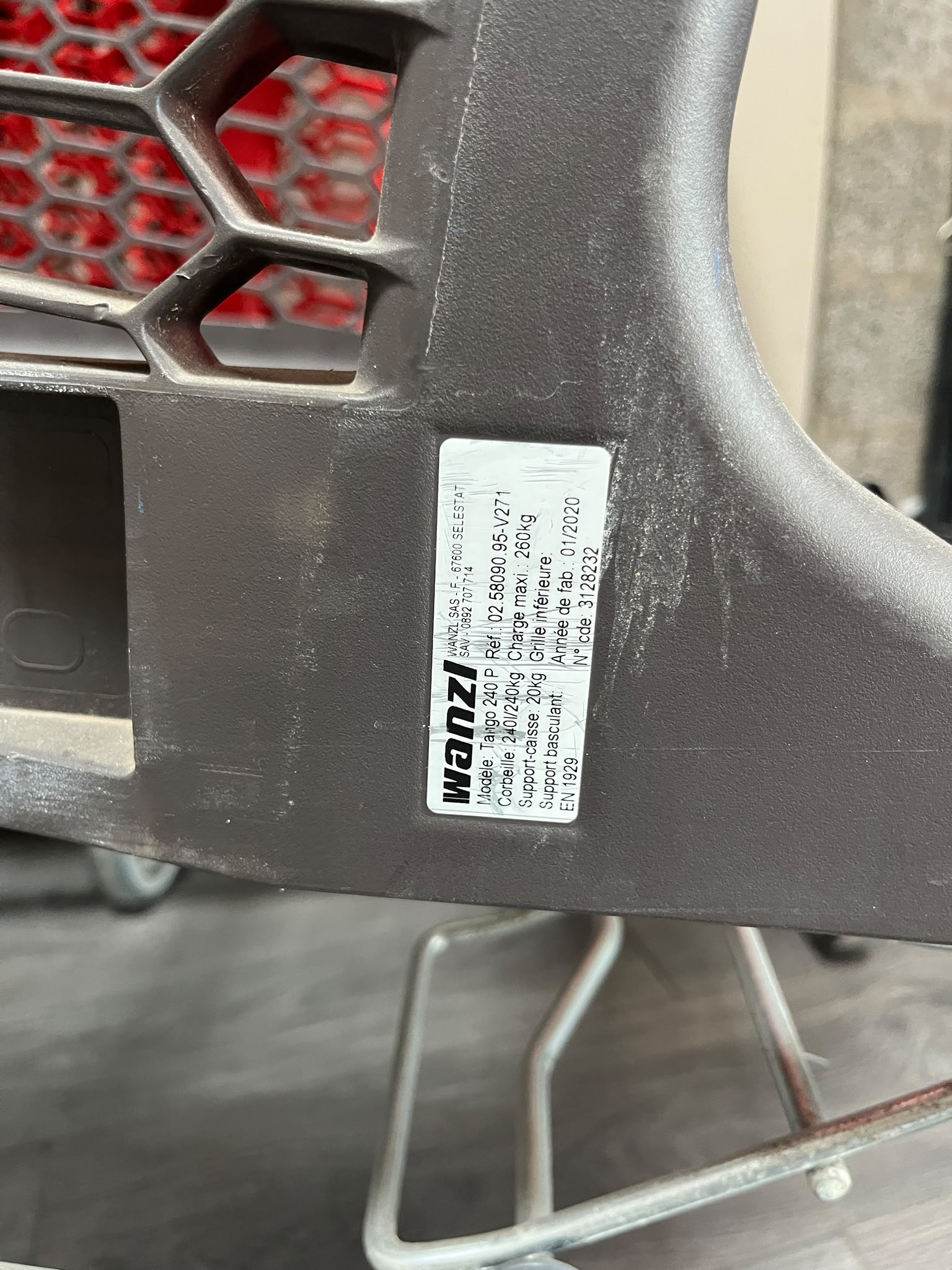 Lot de 4 chariots de magasin WANZL TANGO 240P – 240 L