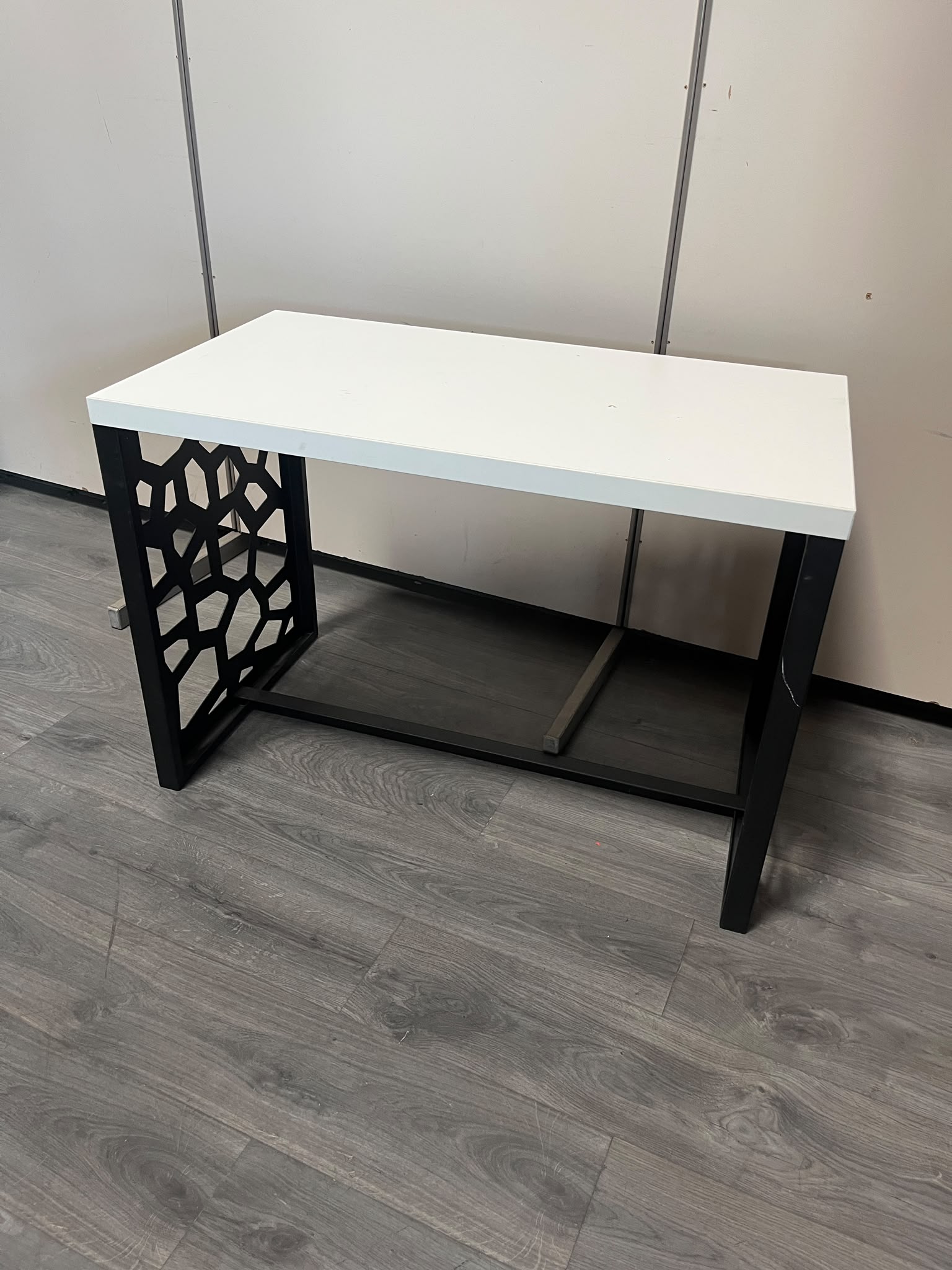 Table design bois et métal blanc et noir – L100 cm