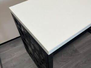 Table design bois et métal blanc et noir – L100 cm