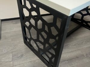 Table design bois et métal blanc et noir – L100 cm
