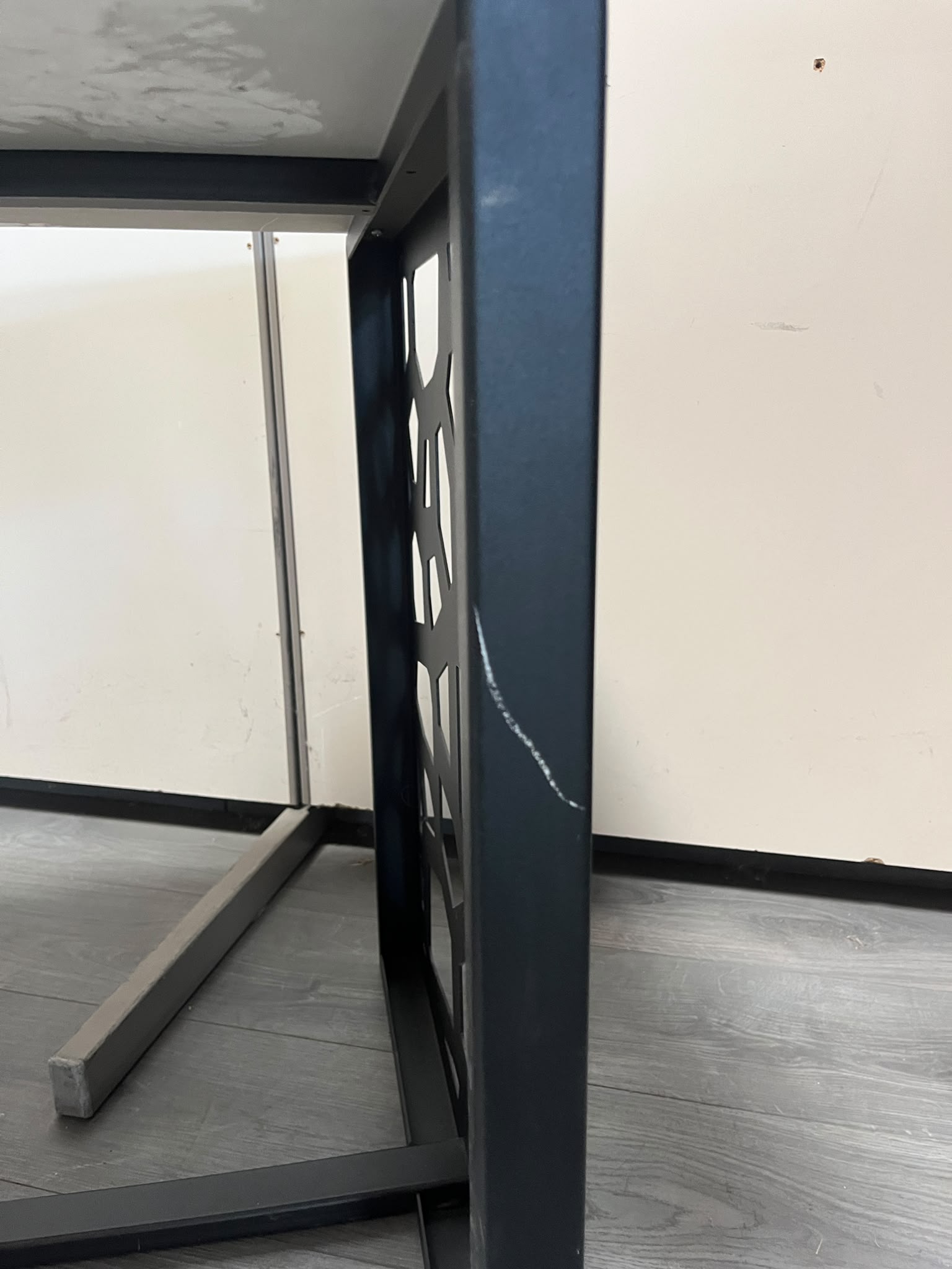 Table design bois et métal blanc et noir – L100 cm