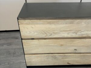 Commode 3 tiroirs noir et bois brut – L98 cm