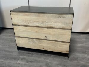 Commode 3 tiroirs noir et bois brut – L98 cm