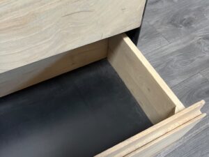 Commode 3 tiroirs noir et bois brut – L98 cm