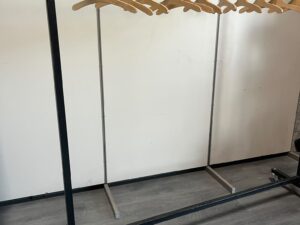 Portant de stockage noir sur roulettes – L187 cm