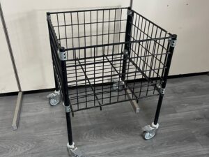 Bac soldeur métallique noir sur roulettes – 65 x 65 cm