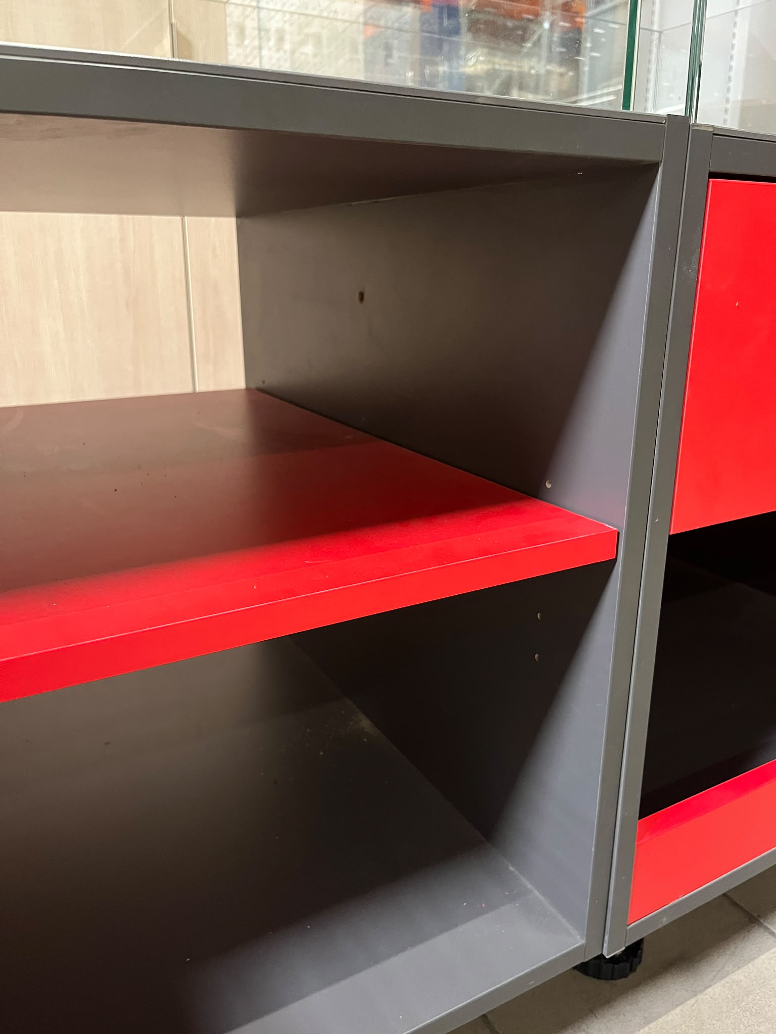 Double bac soldeur gris et rouge avec tiroir – L133 cm