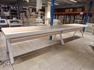 Table de présentation avec trappes de rangement L 500 cm