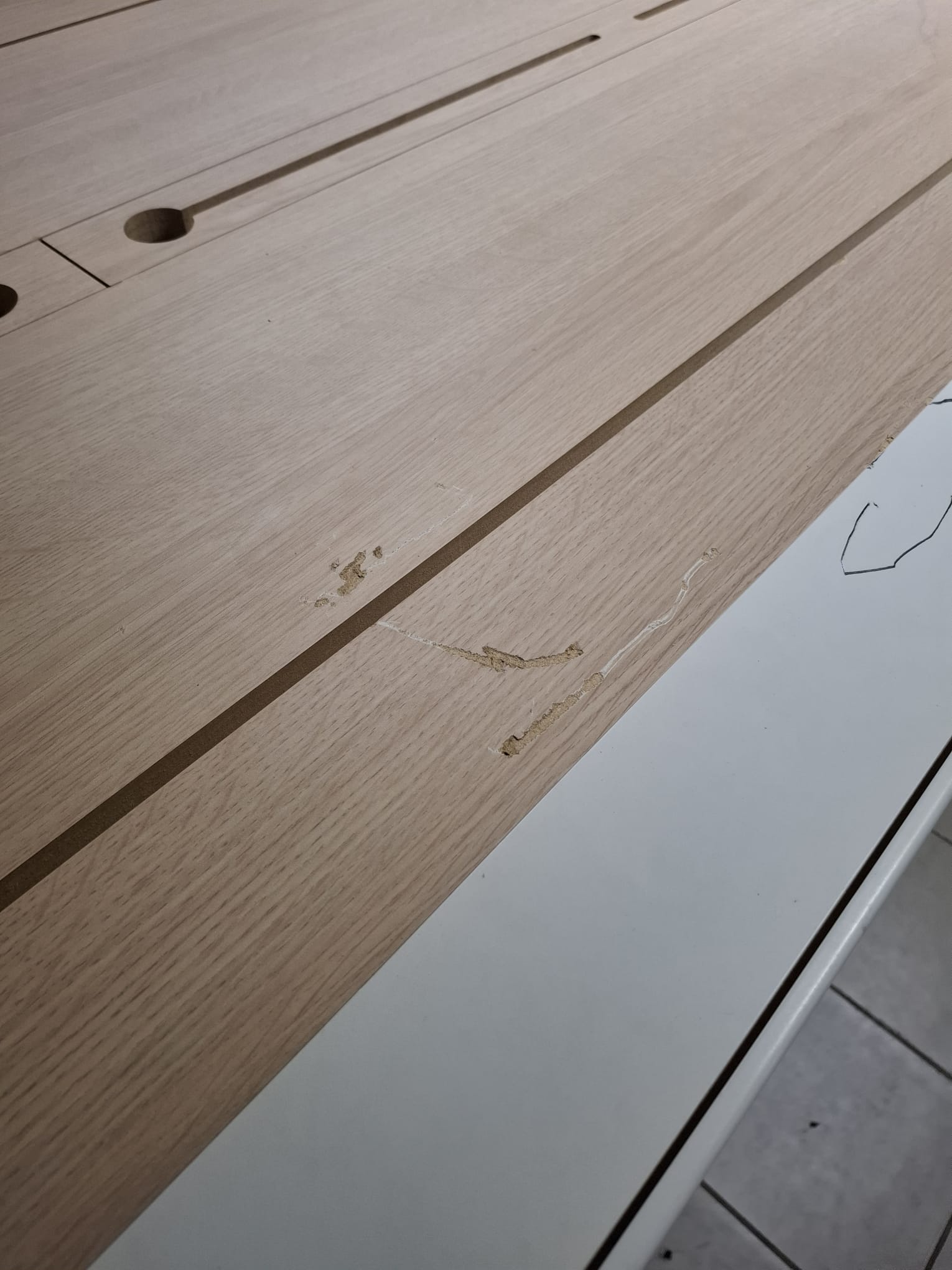 Table de présentation avec trappes de rangement L 500 cm – Image 5