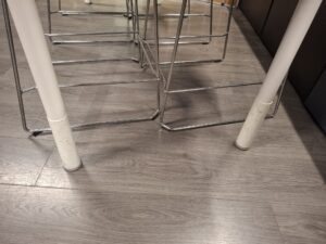 Table multifonctionnelle – Bureau haut / Mange-debout / Plan de travail