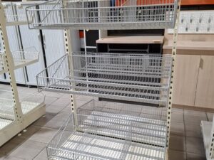Gondole centrale avec 6 corbeilles – L104 cm