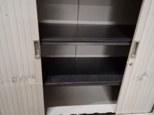Armoire de bureau métallique grise sur roulettes sans clé – L120,5 cm
