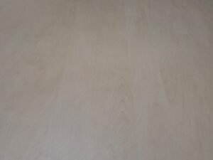 Bureau droit gris en bois et métal – L140 cm