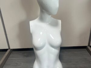 Mannequin buste femme blanc en fibre de verre – H72 cm
