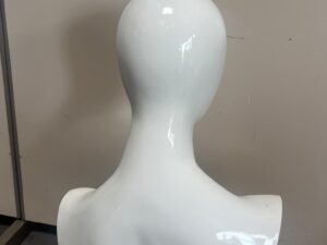 Mannequin buste femme blanc en fibre de verre – H72 cm
