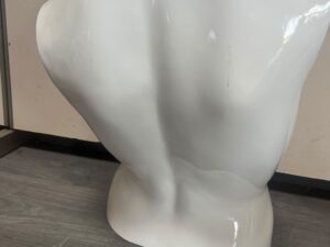 Mannequin buste femme blanc en fibre de verre – H72 cm
