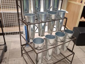 Présentoir fleuriste métallique marron – 4 niveaux