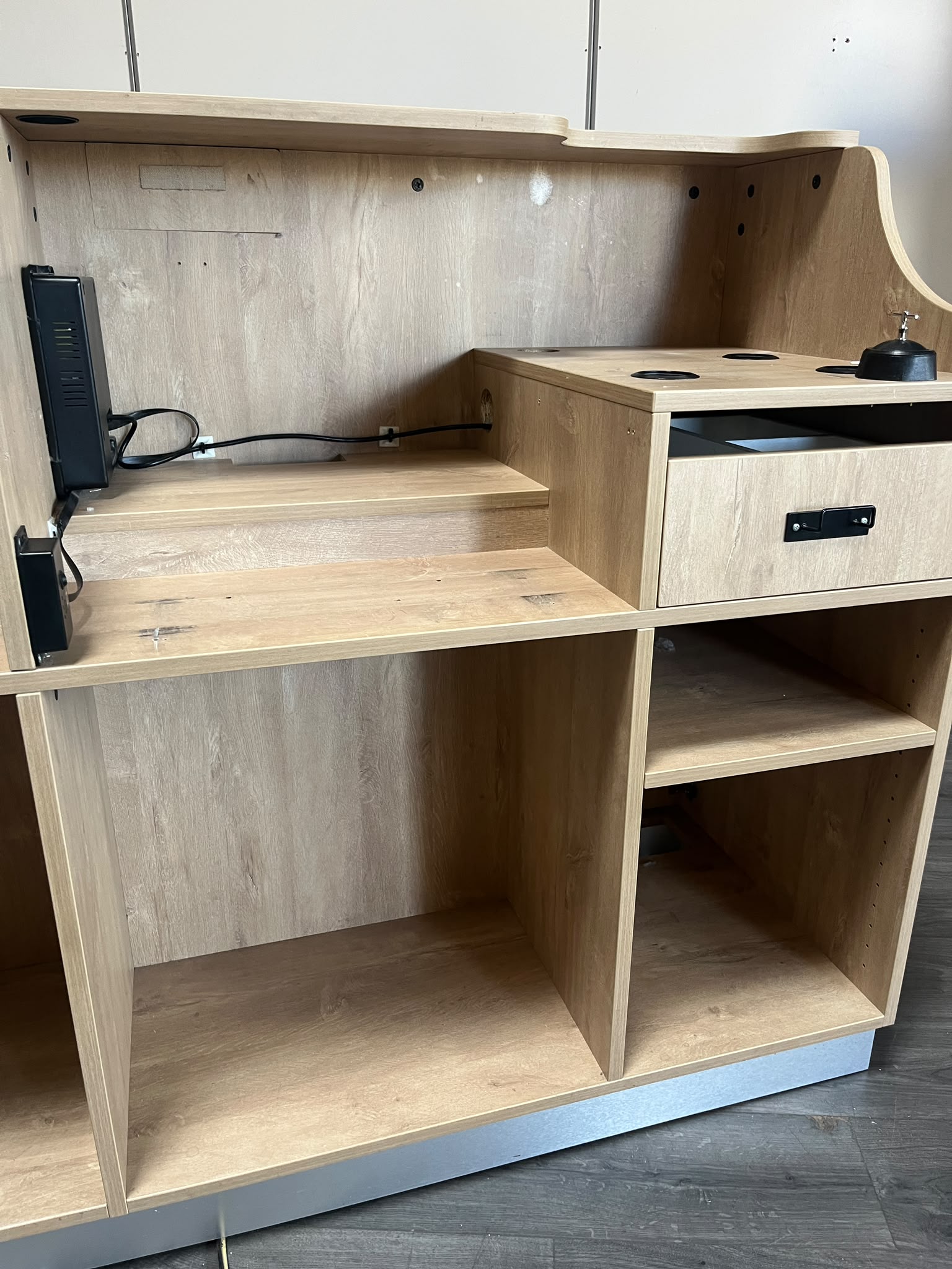 Comptoir d’accueil avec PMR en bois – L160 cm