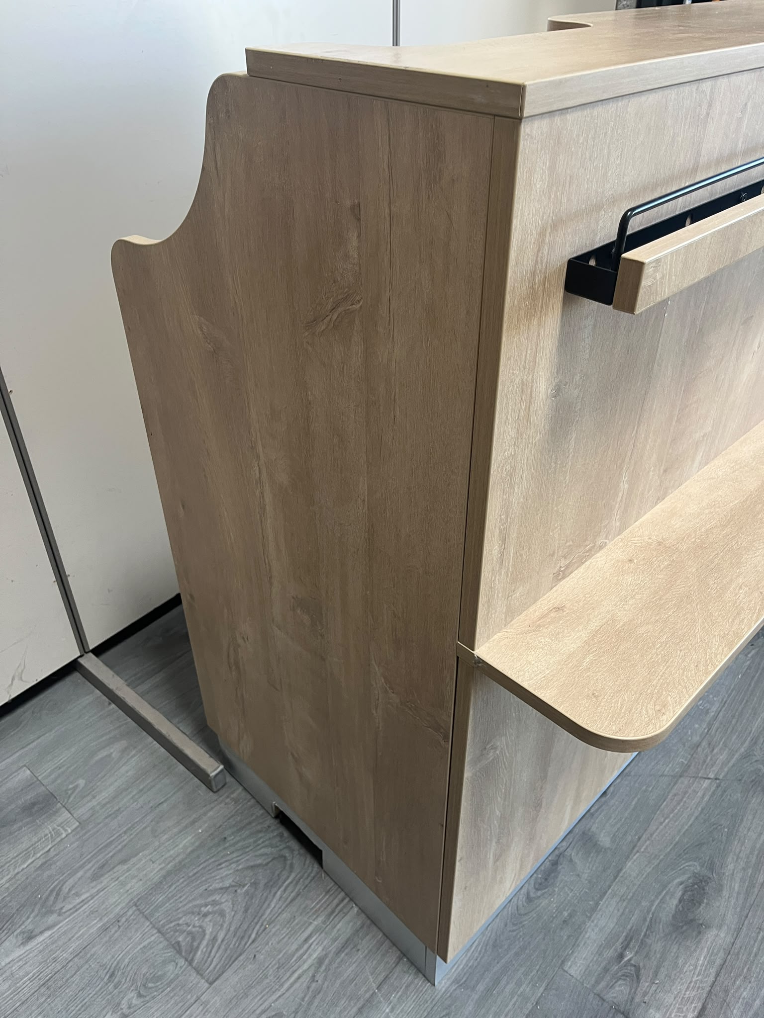 Comptoir d’accueil avec PMR en bois – L160 cm
