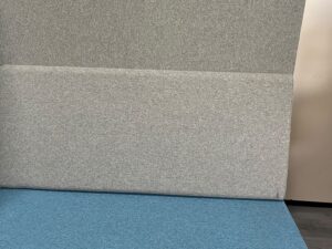 Fauteuil acoustique 2 places avec paroi en tissu – L145 cm