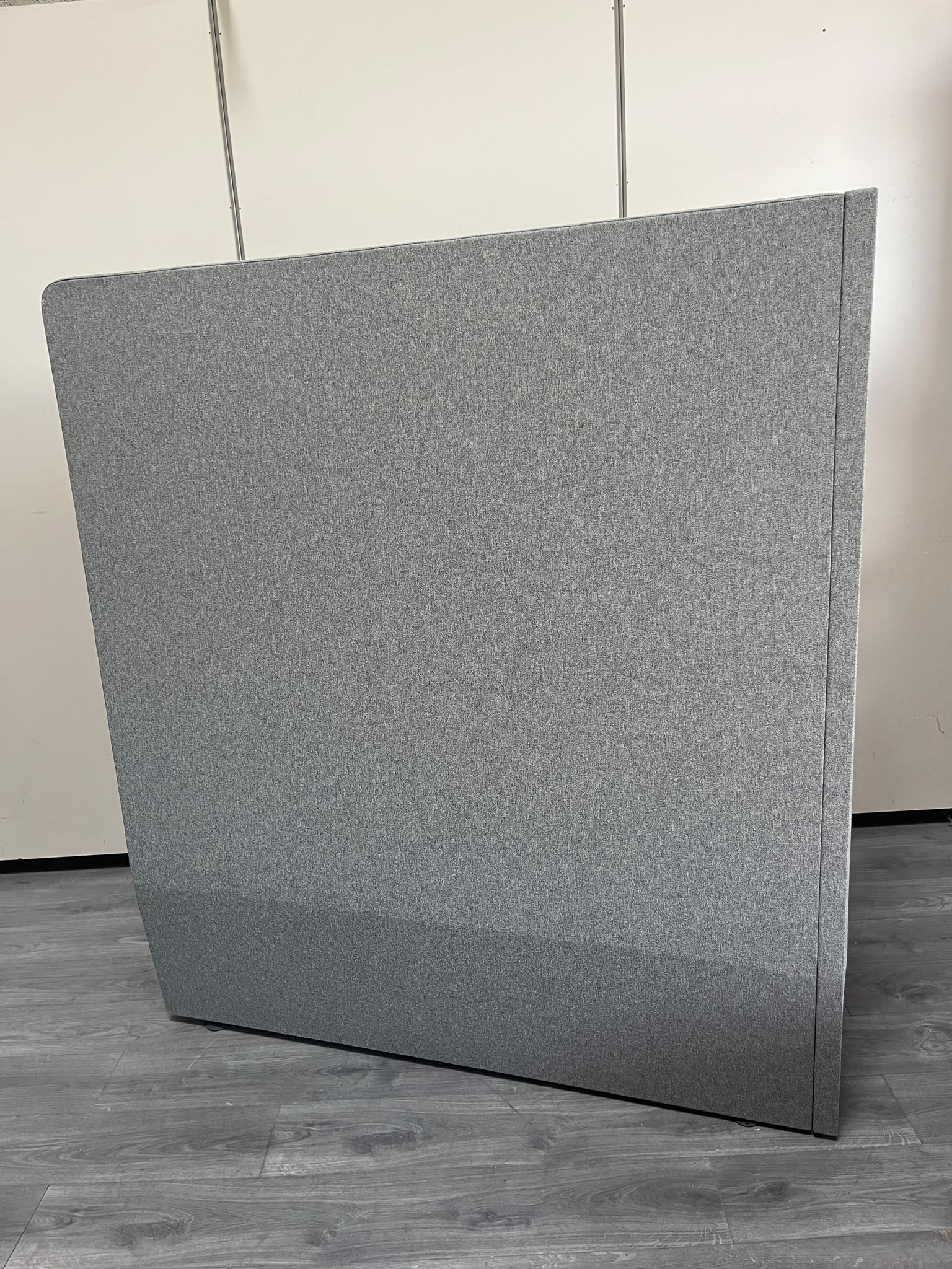 Fauteuil acoustique 2 places avec paroi en tissu – L145 cm