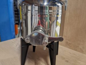 Récipient à huile en acier inoxydable B&CO by Sansone – 3 L