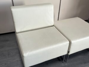 Banquette modulable 2 éléments en simili cuir beige