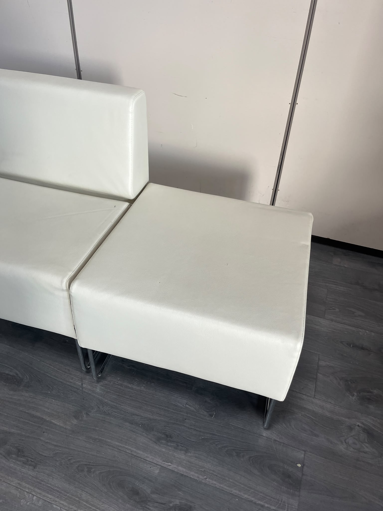 Banquette modulable 2 éléments en simili cuir beige