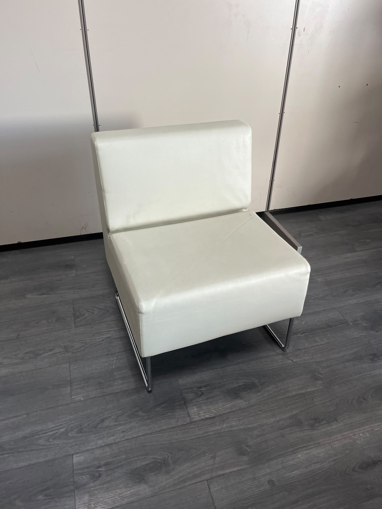 Banquette modulable 2 éléments en simili cuir beige