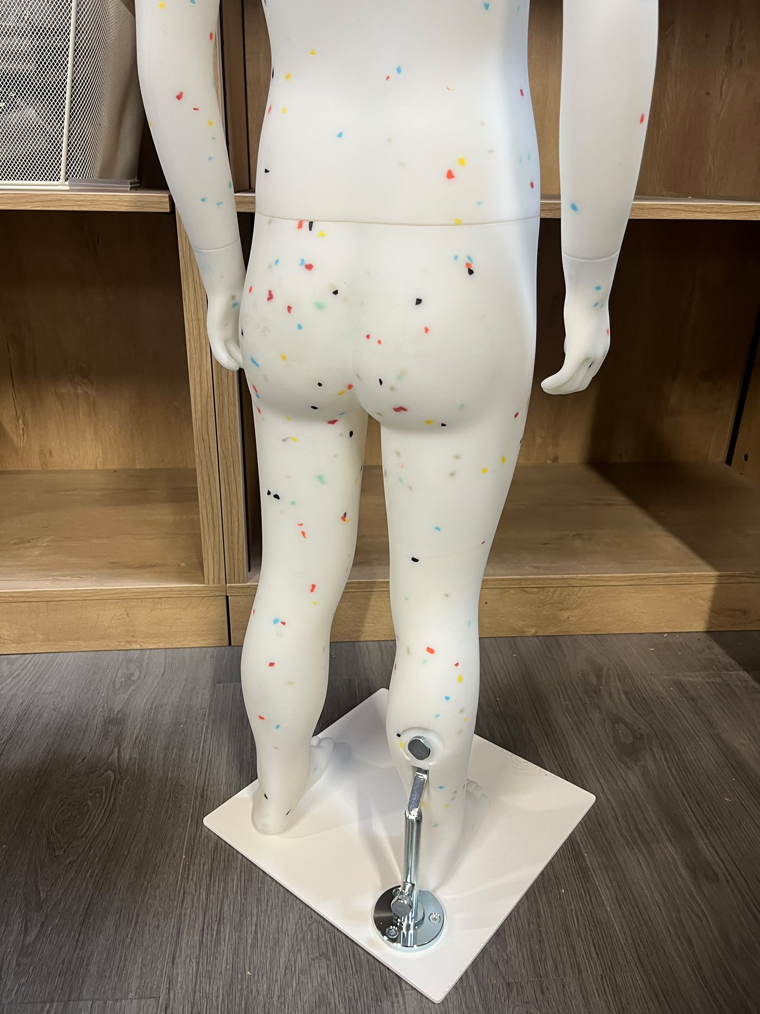 Mannequin enfant 5-6 ans en PVC blanc moucheté