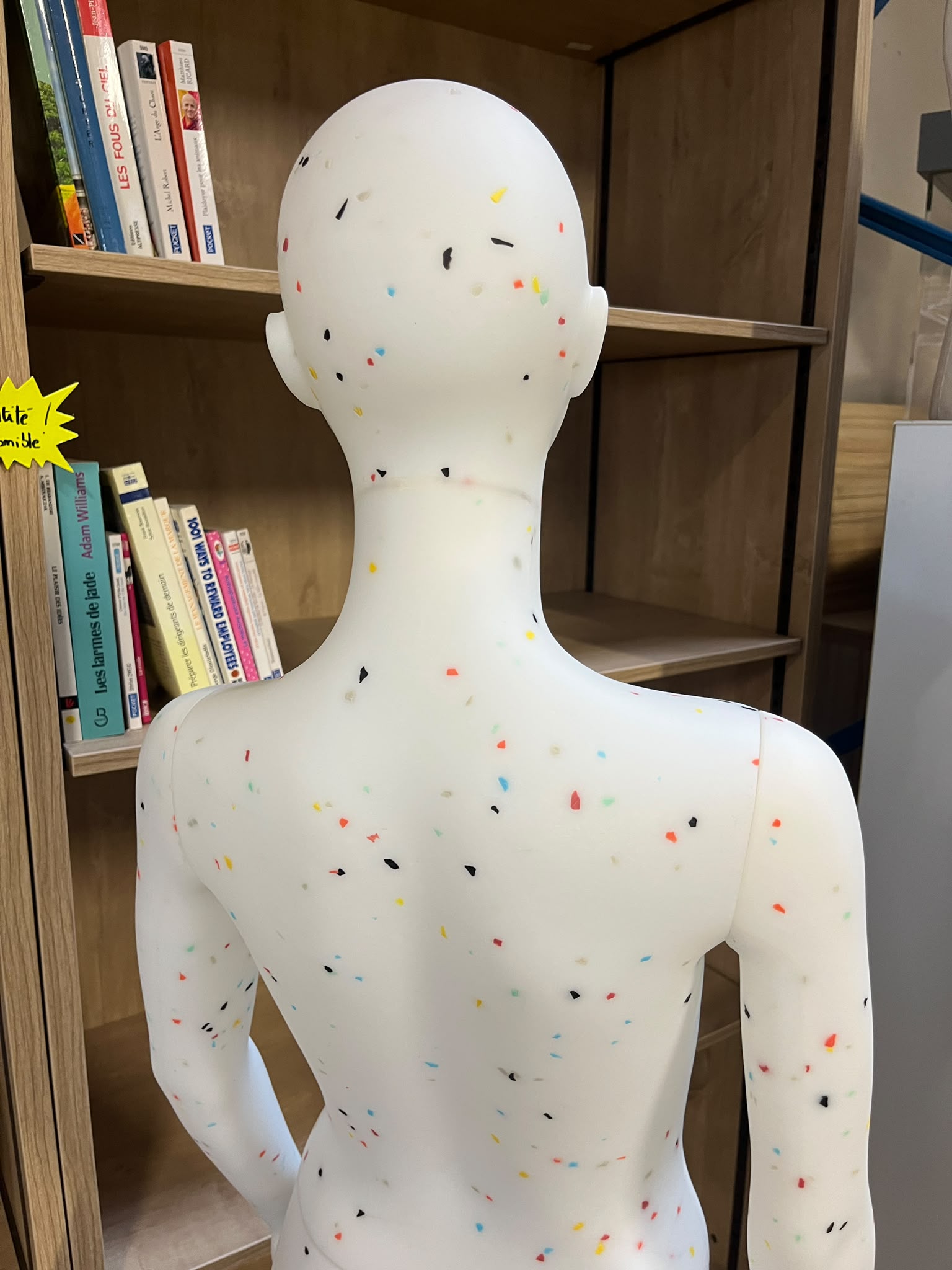 Mannequin fille enfant/ado 12-13 ans en PVC blanc moucheté